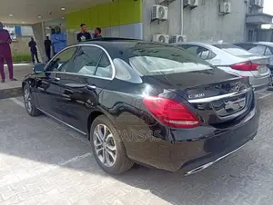 Mercedes-Benz C300 2015 Black