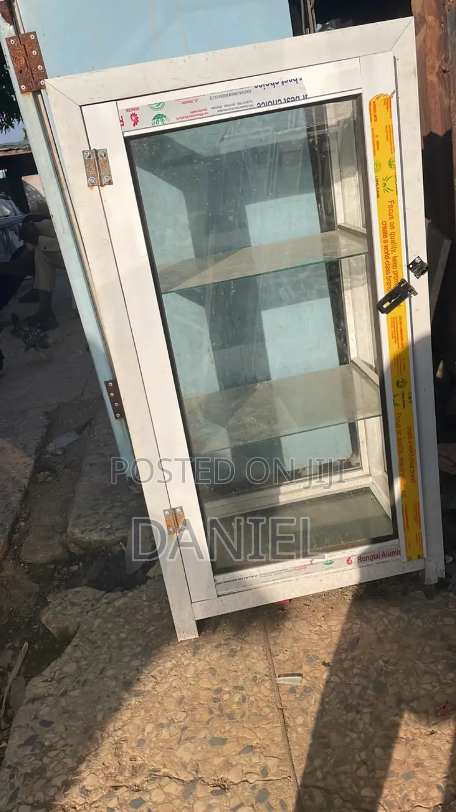 Show Glass