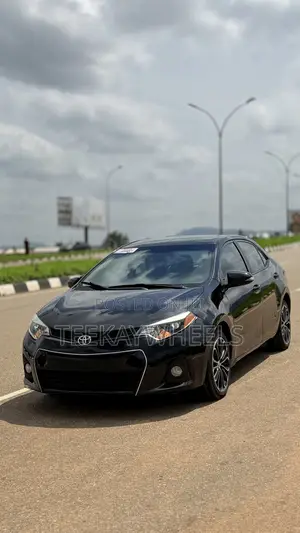 Toyota Corolla S 4dr Sedan (1.8L 4cyl CVT) 2015 Black