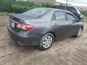 Toyota Corolla 2012 Gray