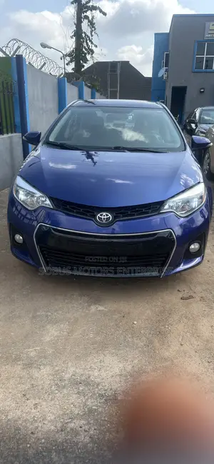 Toyota Corolla 2014 Blue