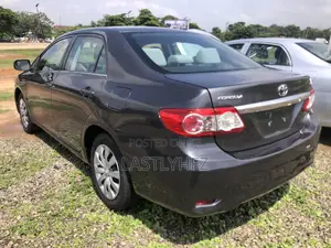 Toyota Corolla 2012 Gray