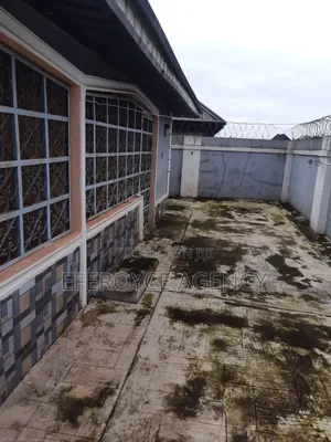 1bdrm Room & Parlour in Agbor Road Bypass, Benin City for rent