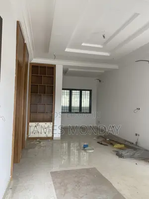 2bdrm Block of Flats in Estate Craft,, Garki 2 for rent