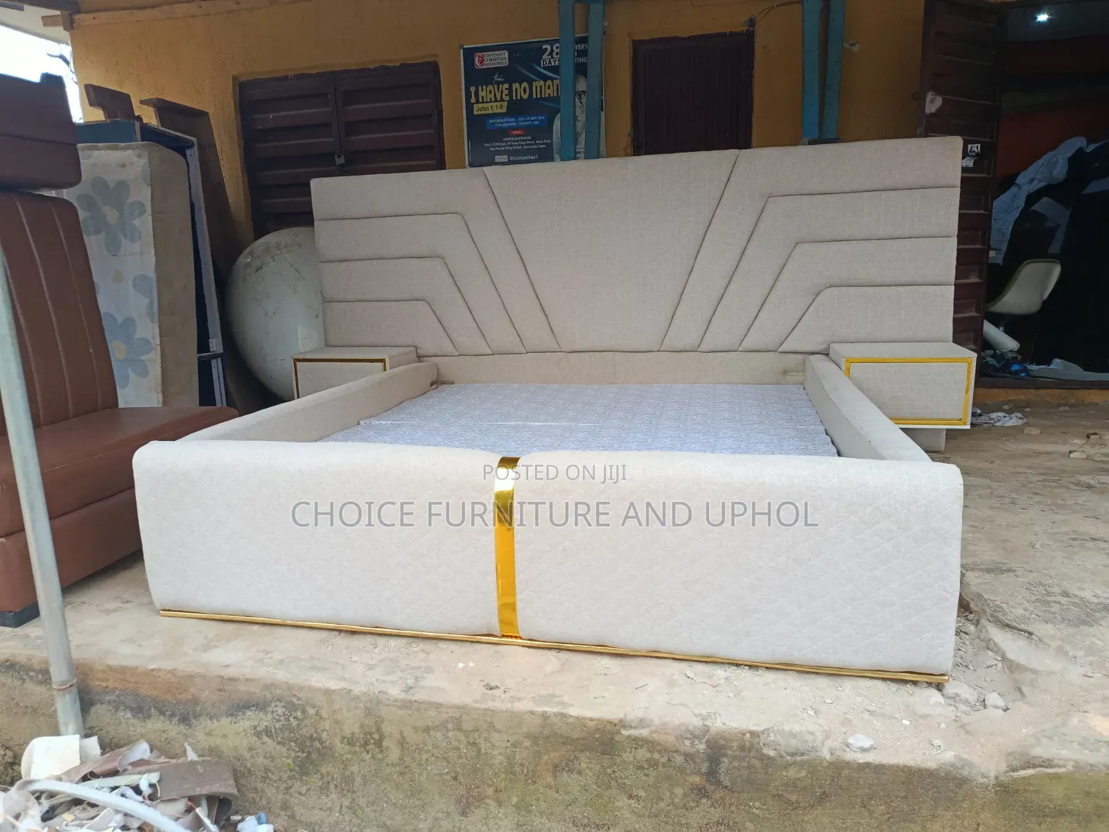 Bed  6*6b Bed  Lovely 