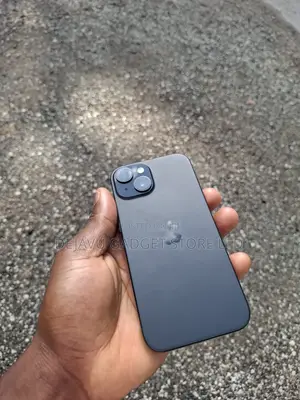 Apple iPhone 15 128 GB Gray