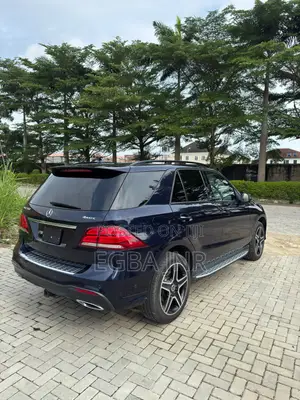 Mercedes-Benz GLE-Class 2017 Blue