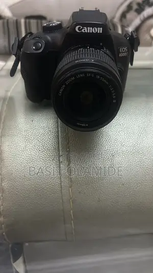 Canon EOS4000D