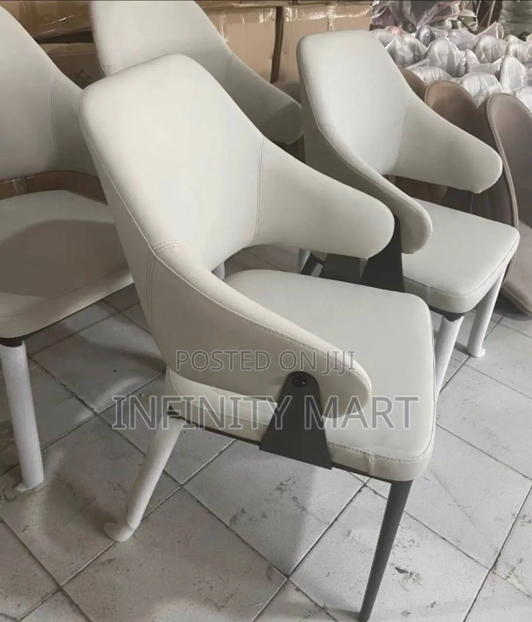 Exquisite Clean Dining Chair.