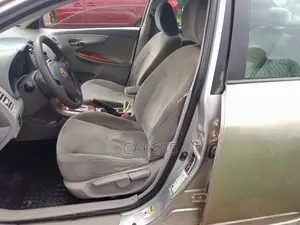 Toyota Corolla 2009 Silver