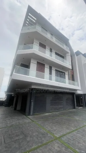3bdrm Apartment in Ademola Adetokunbo for rent