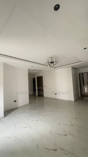 3bdrm Apartment in Ademola Adetokunbo for rent