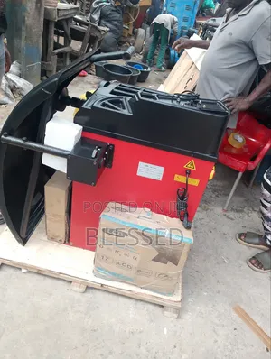 Computerized Wheel Balancer