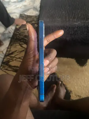 Apple iPhone 12 64 GB Blue