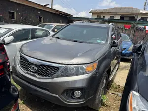 Kia Sorento 2011 Gray