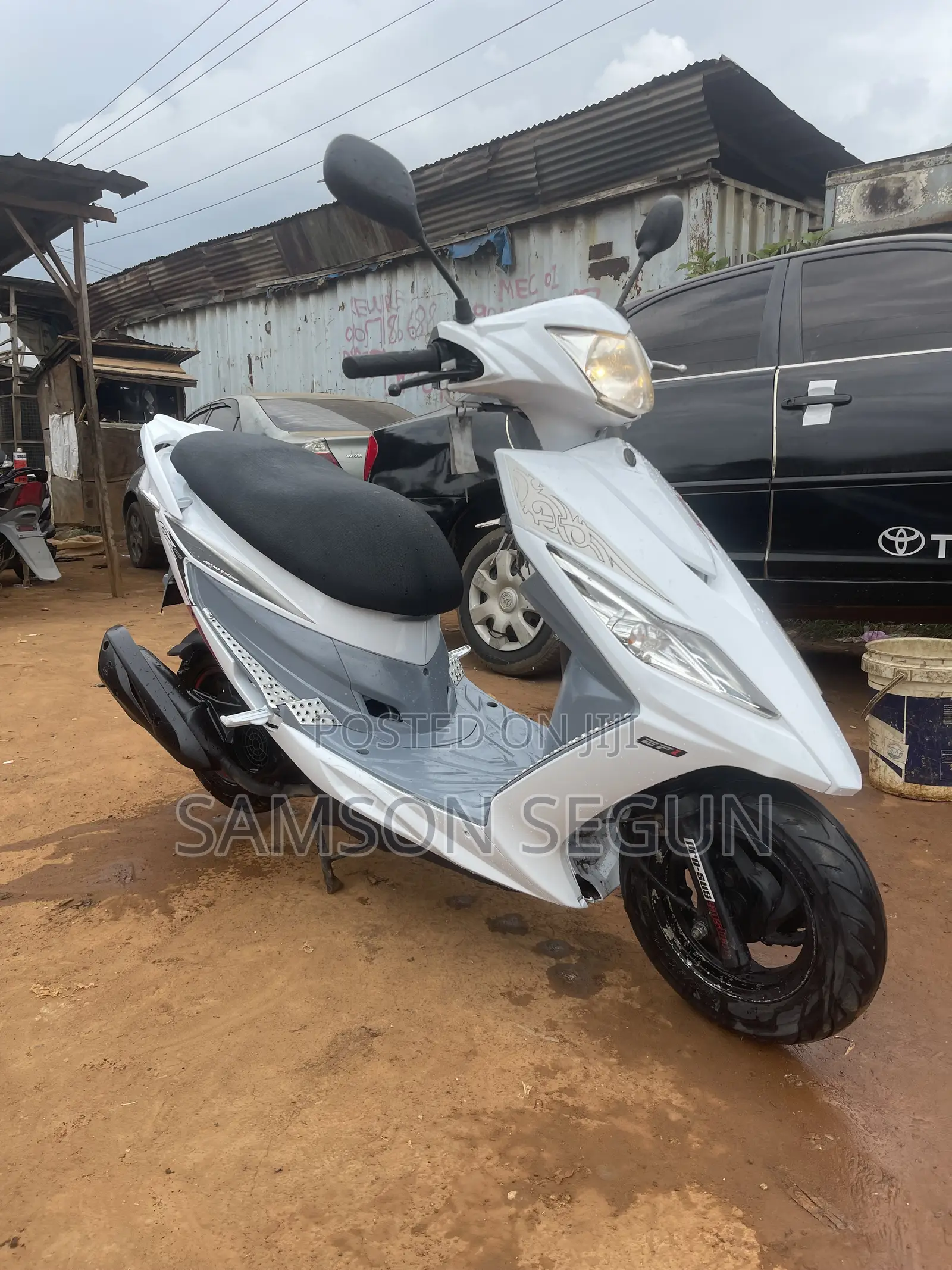 SYM Symnh 2022 White