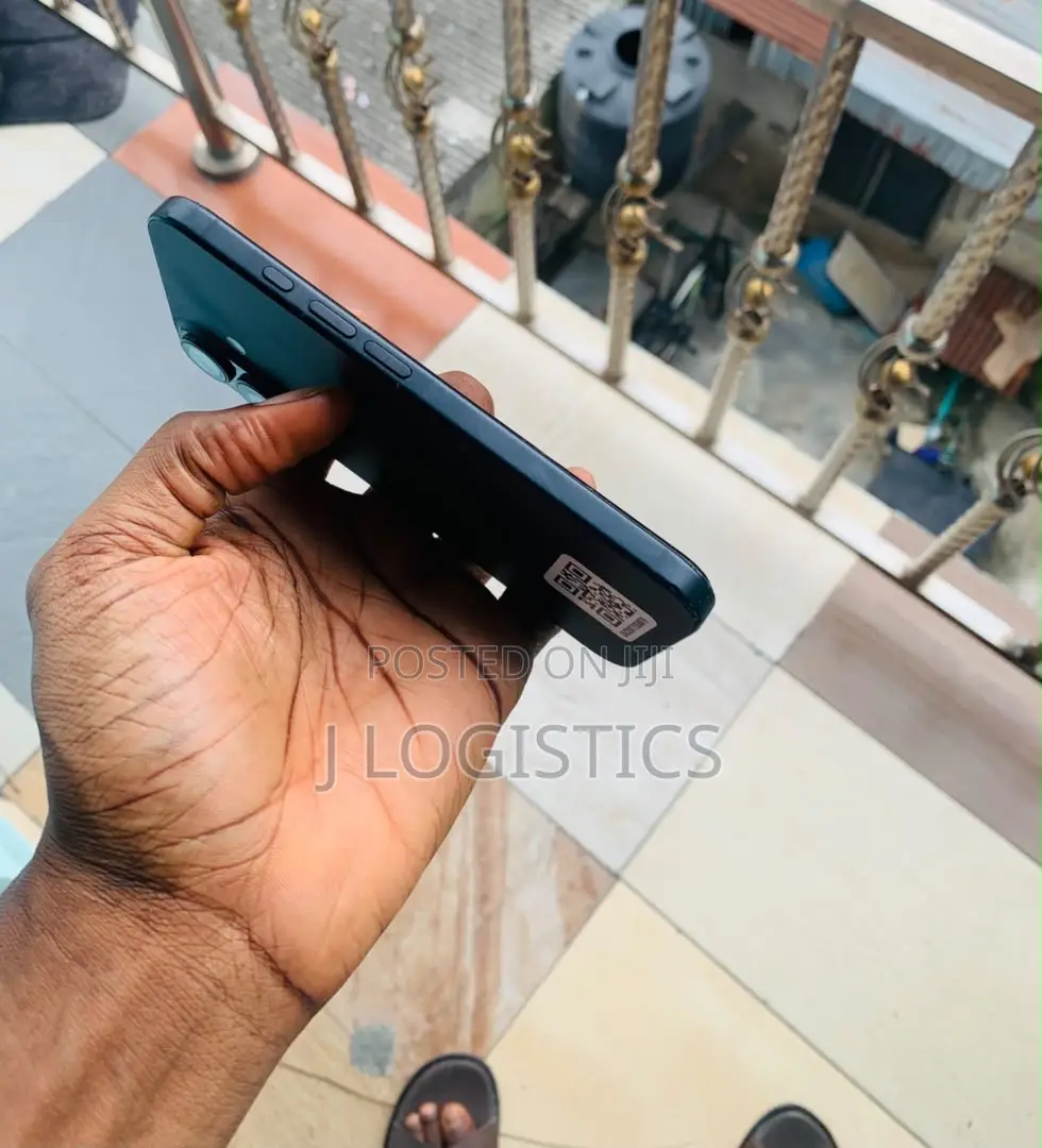 Apple iPhone 16 128 GB Black