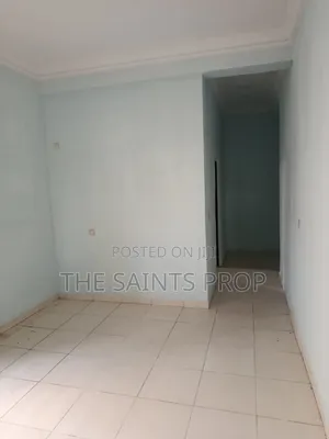 1bdrm Block of Flats in Tiamiyu Savage for rent