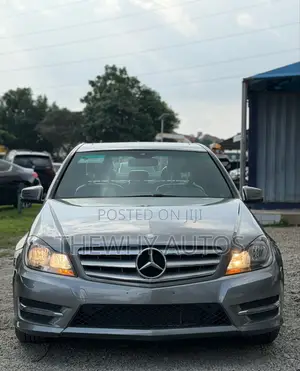 Mercedes-Benz C300 Sport 4Matic Sedan AWD (3.5L 6cyl 7A) 2013 Gray