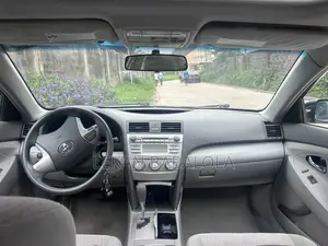 Toyota Camry LE 4dr Sedan (2.5L 4cyl 6AM) 2010 Black