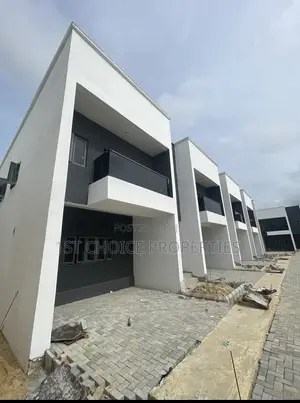 Furnished 3bdrm House in Off Lekki-Epe Expressway for sale