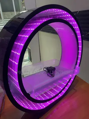 Champagne Carrier Stage Light