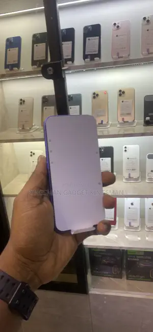 Apple iPhone 16 128 GB Blue