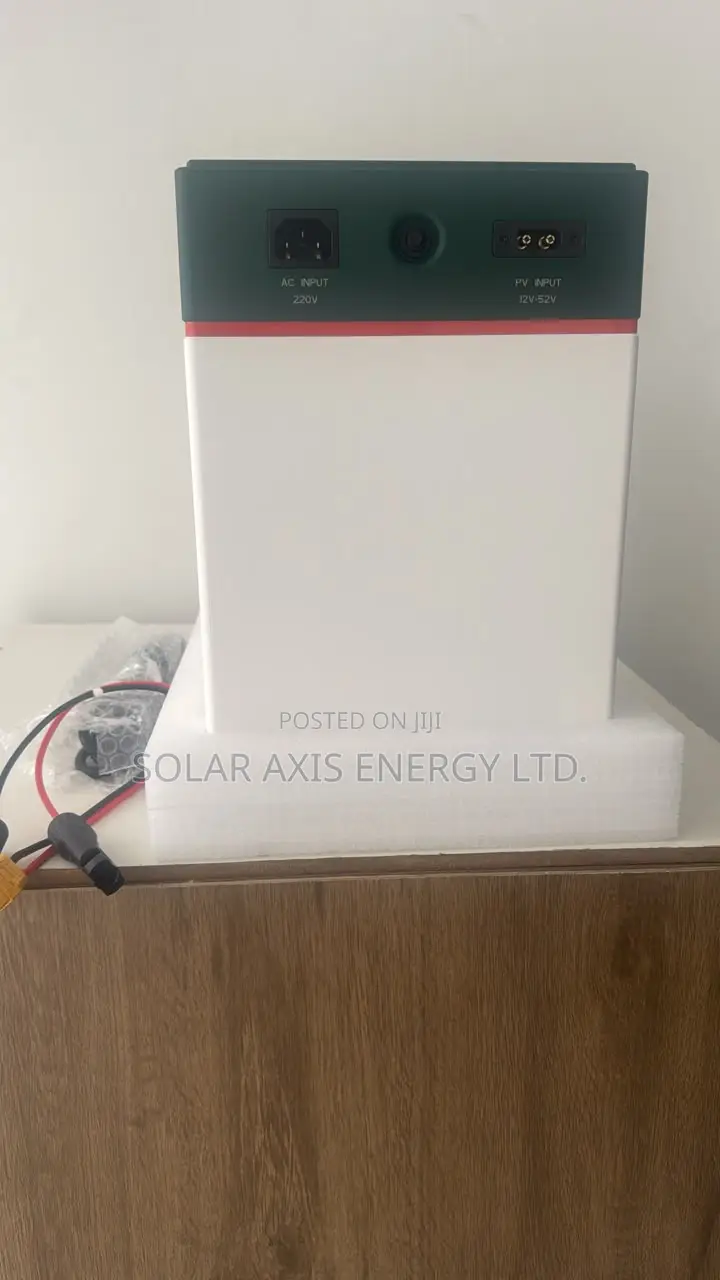 COLA 2000 Plus Solar Generator 1000W | Backup Power Solution