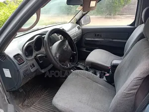 Nissan Xterra 2002 Silver