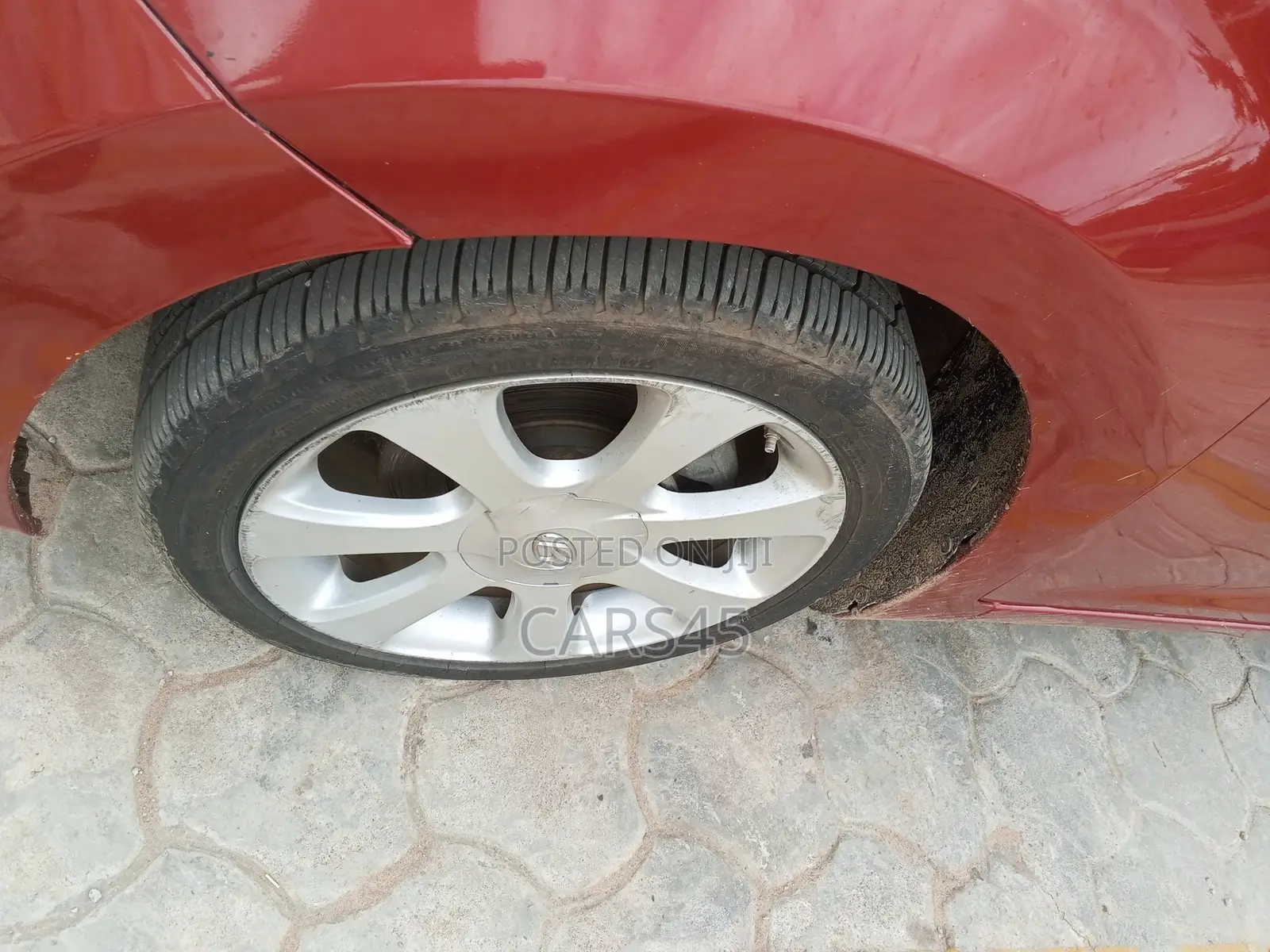 Hyundai Elantra 2012 Red