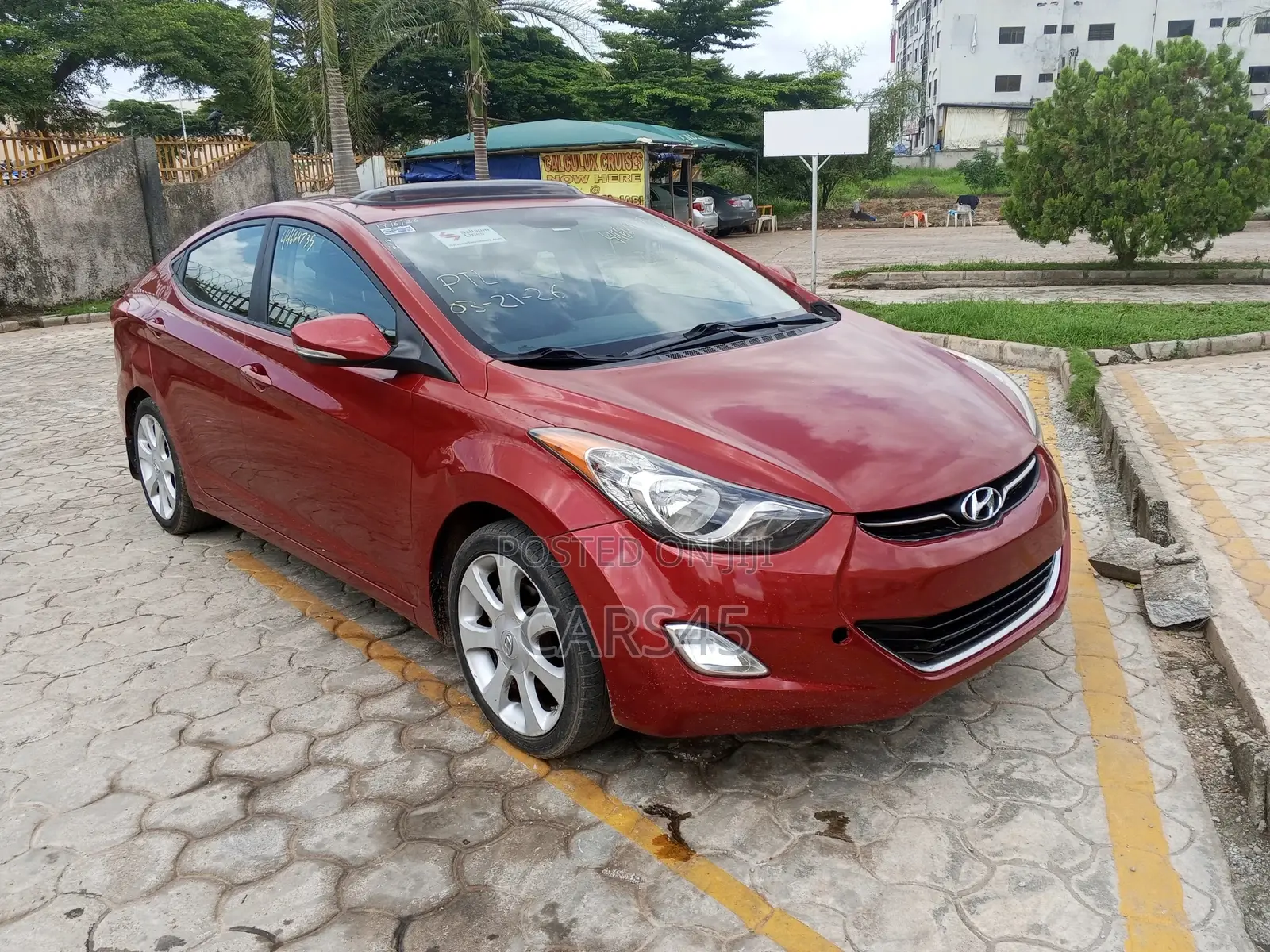 Hyundai Elantra 2012 Red