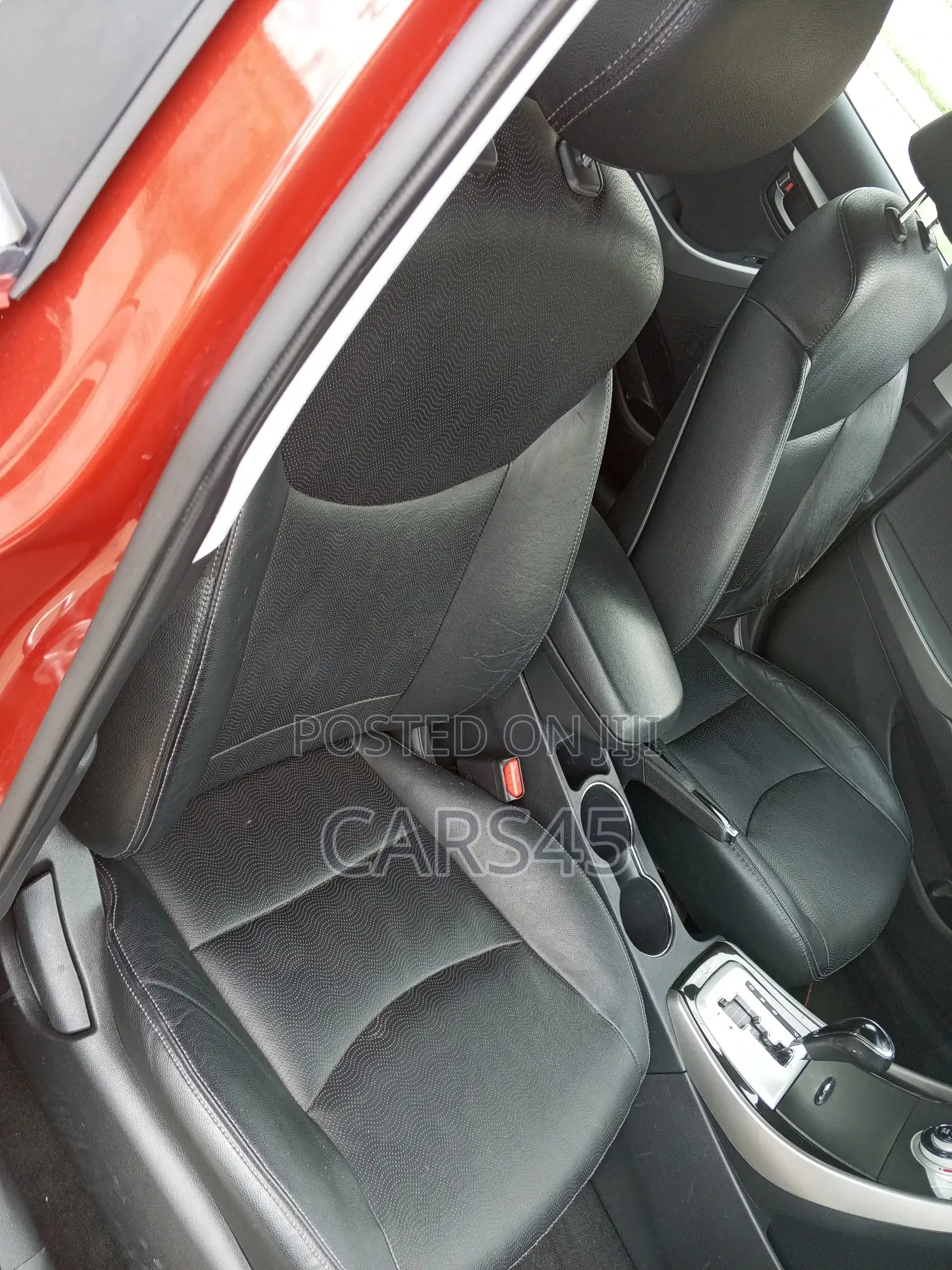 Hyundai Elantra 2012 Red