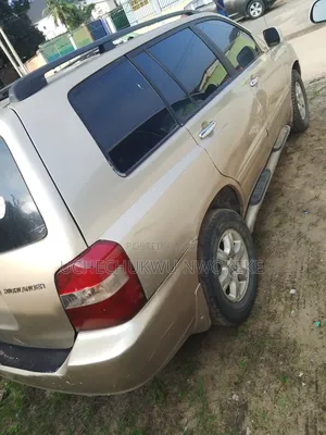 Toyota Highlander 2005 Gold