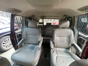 Toyota Sienna XLE AWD (3.3L V6 5A) 2004 Red