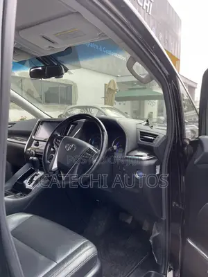 Toyota Alphard 2.5 Hybrid AWD 2016 Black