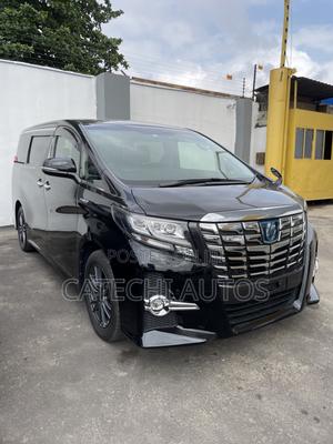 Toyota Alphard 2.5 Hybrid AWD 2016 Black