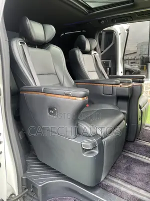 Toyota Alphard 2.5 Hybrid AWD 2016 White