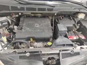 Toyota Sienna 2011 Gray