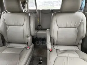 Toyota Sienna 2009 White
