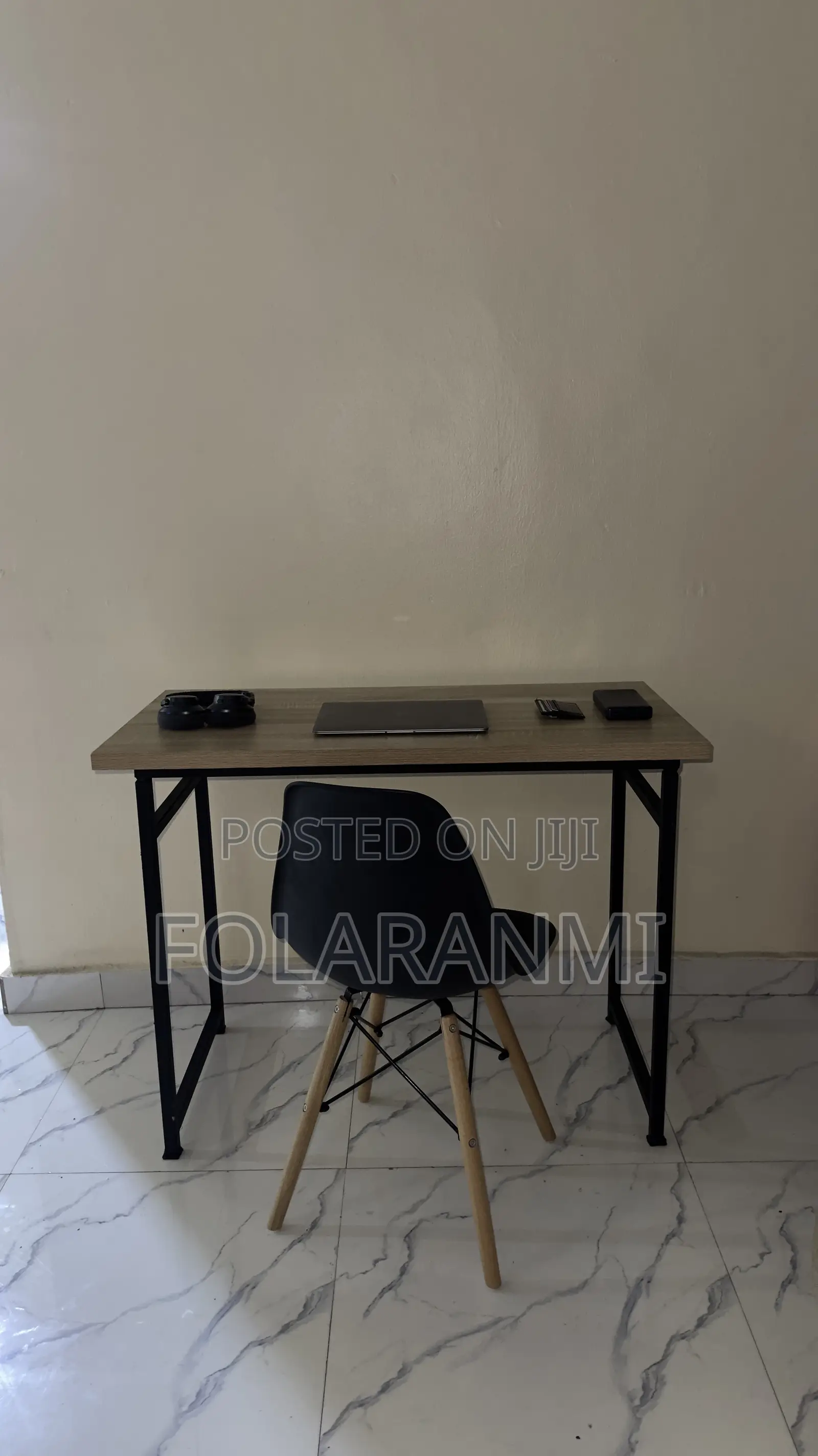 Reading Table and Chair