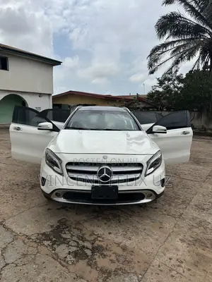 Mercedes-Benz GLA 250 2016 White
