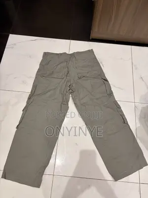 Cargo Jeans