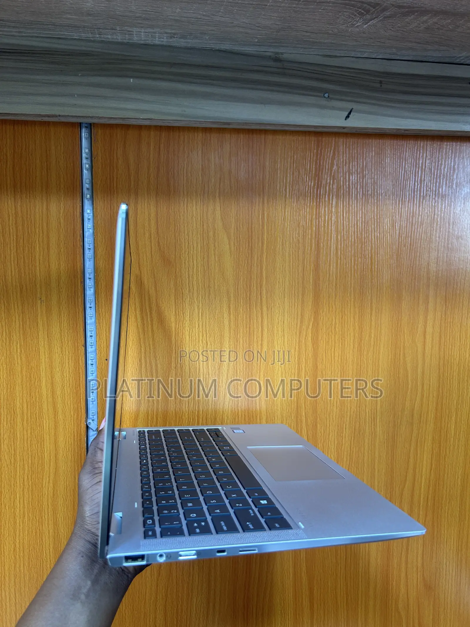 Laptop HP EliteBook 1040 G6 8GB Intel Core i5 SSD 256GB