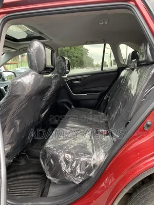 Toyota RAV4 2021 Red