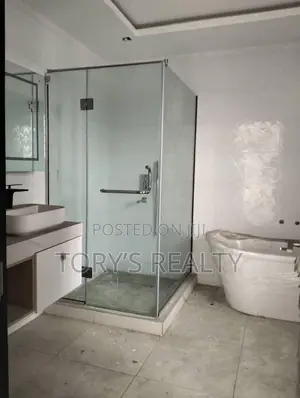 5bdrm Duplex in Lekki Phase 1 for rent