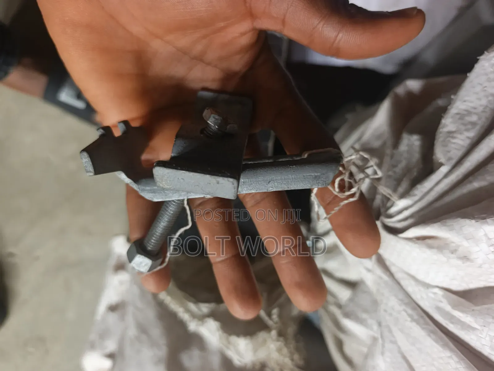 Grating Clip