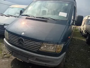 Mercedes-Benz Sprinter 2004 Blue