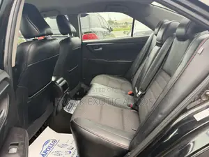 Toyota Camry SE w/Special Edition Pkg (2.5L 4cyl 6A) 2016 Black