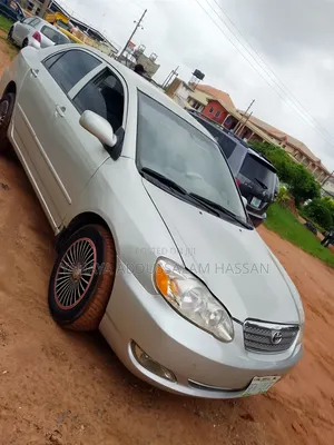 Toyota Corolla 2003 Gold