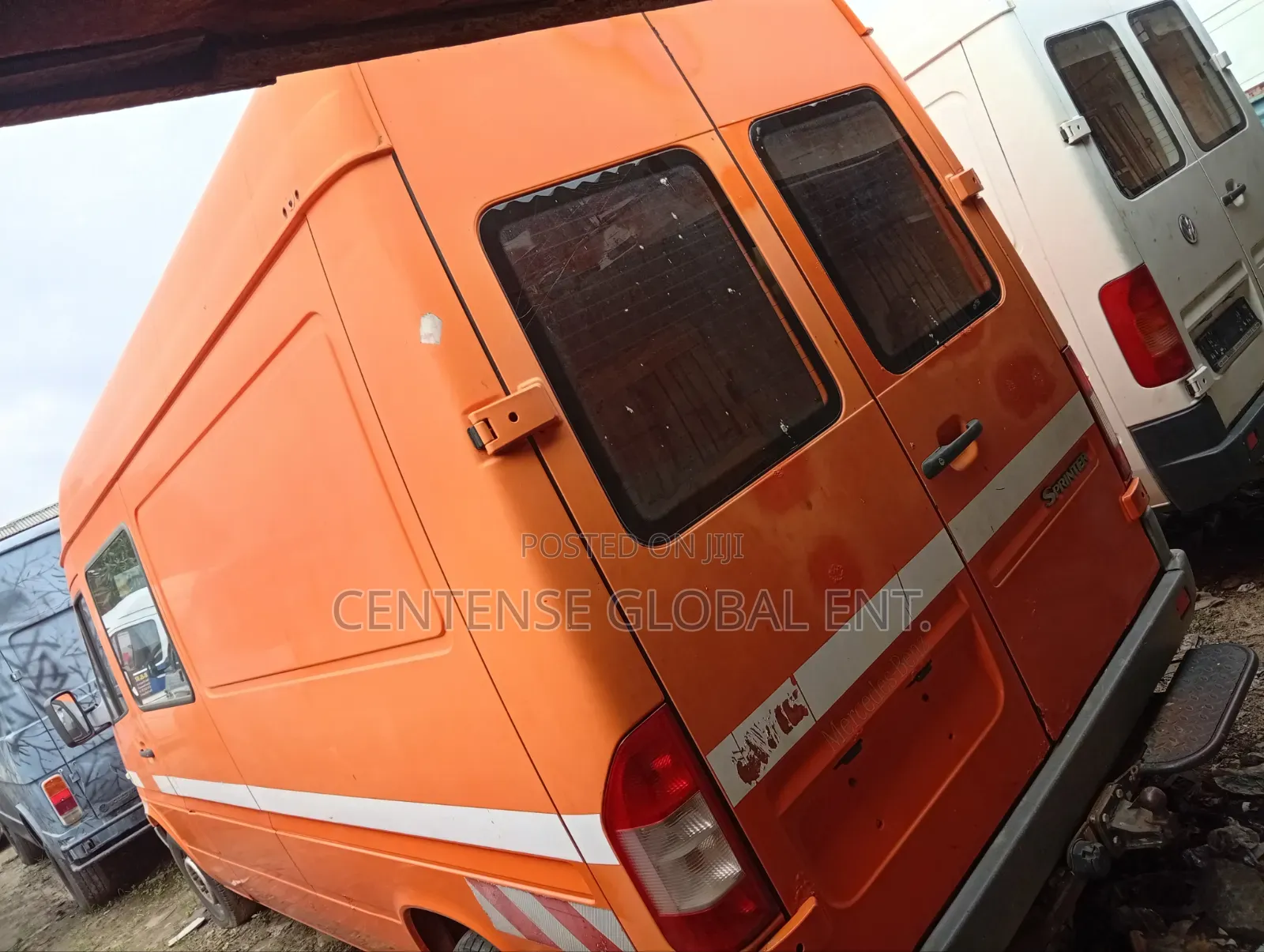 Mercedes-Benz Sprinter 2001 Orange